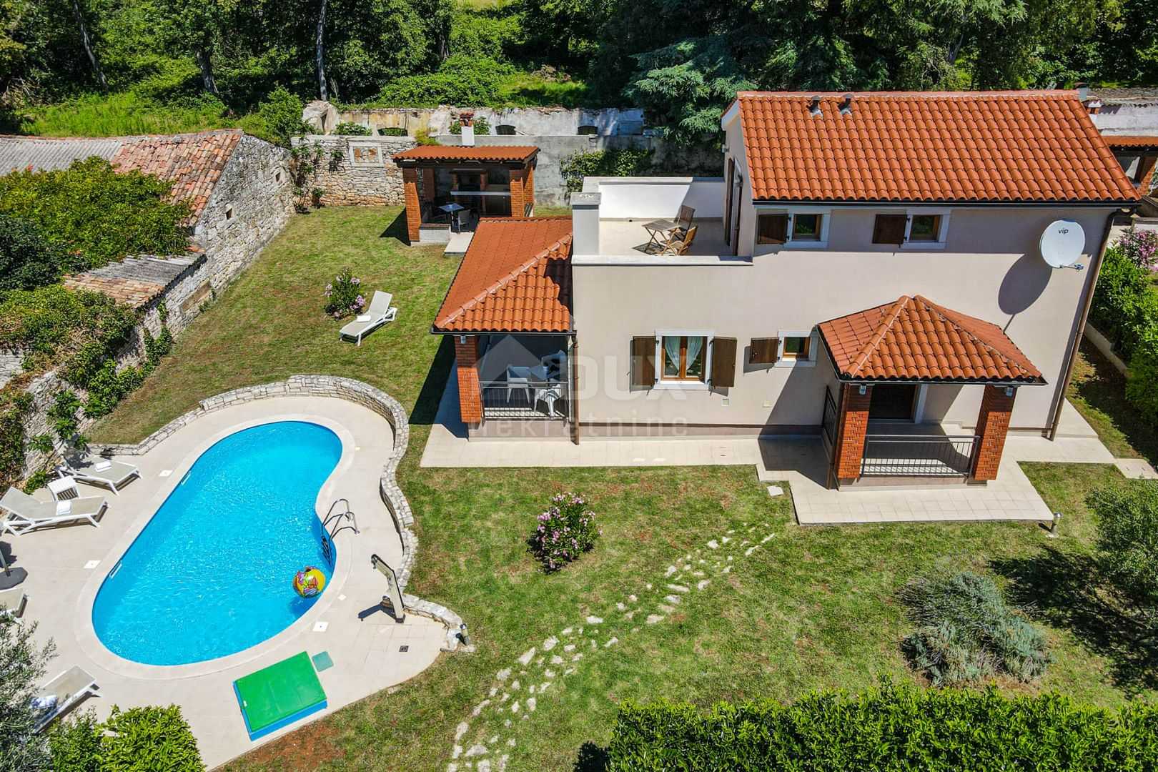 House in Oprtalj, Istarska Zupanija 10868546