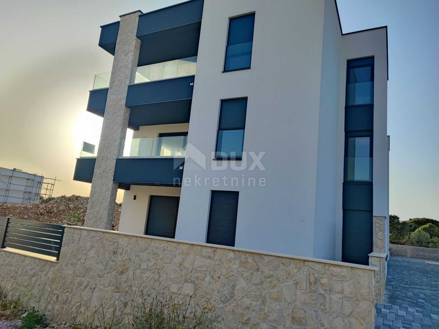 Condominium in Mandre, Zadar County 10868557