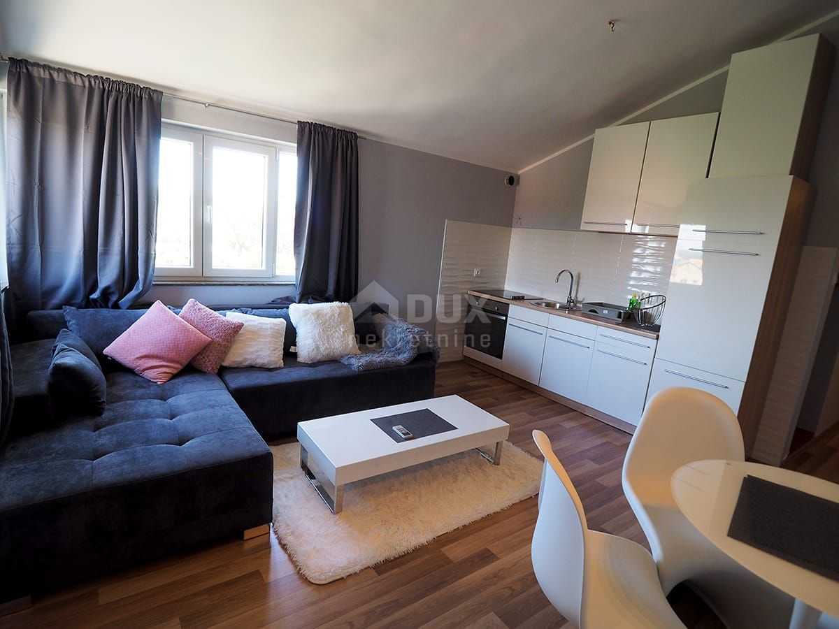 Condominium in Pula, Istarska Zupanija 10868585