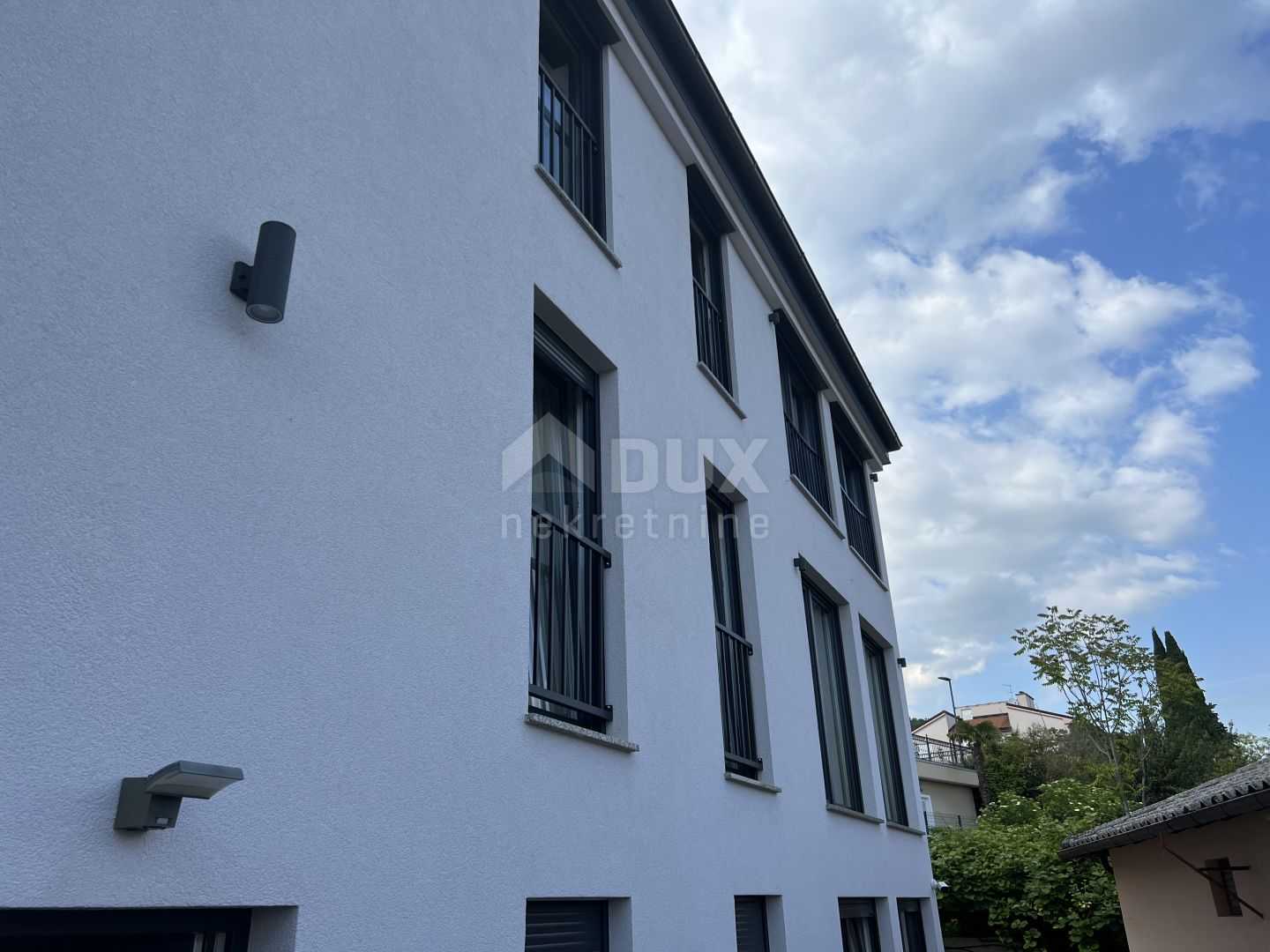 Condominium in Icici, Primorsko-Goranska Zupanija 10868633
