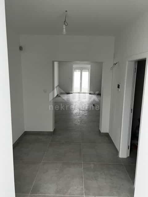 公寓 在 Selce, Primorsko-Goranska Zupanija 10868642