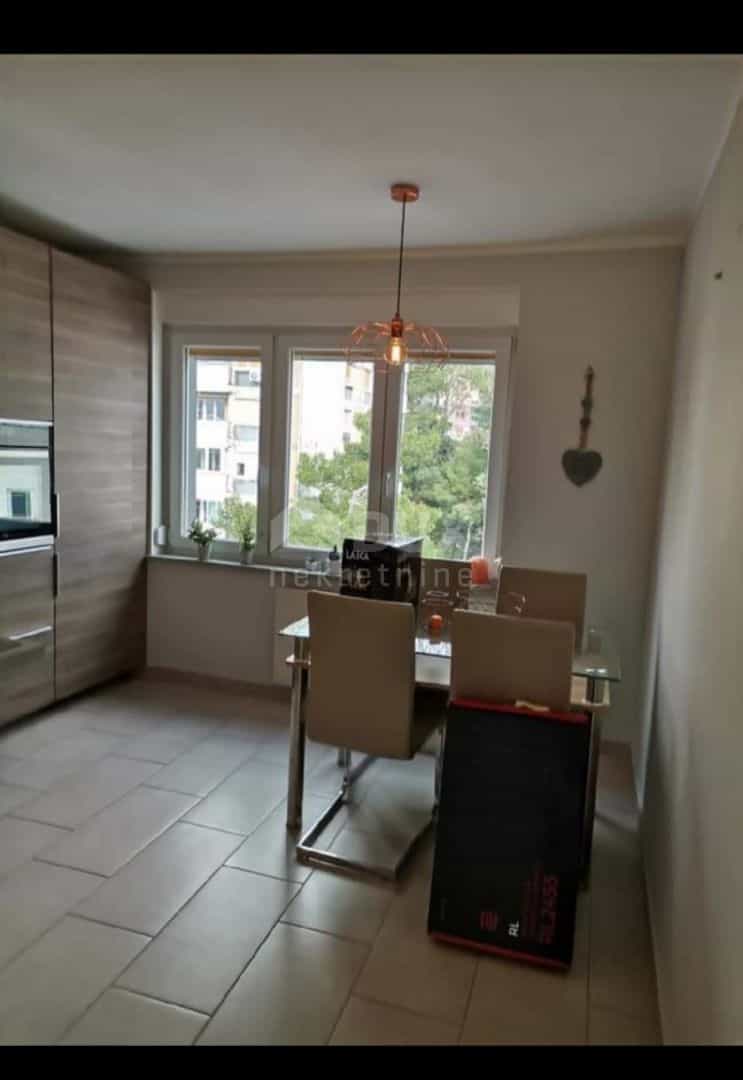 公寓 在 Rijeka, Primorsko-goranska županija 10868645