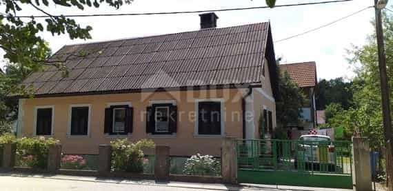 Rumah di Brod na Kupi, Primorsko-Goranska Zupanija 10868664