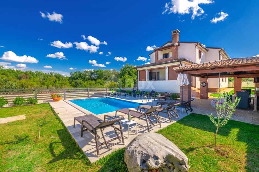 House in Poreč, Istria County 10868799