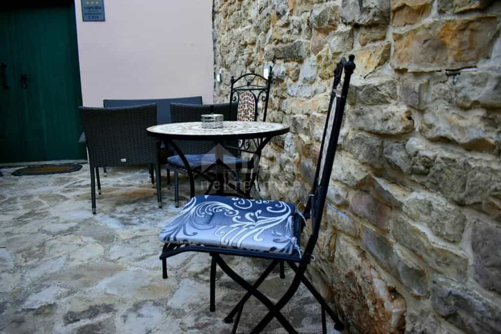 casa en Novigrad, Zadar County 10868811
