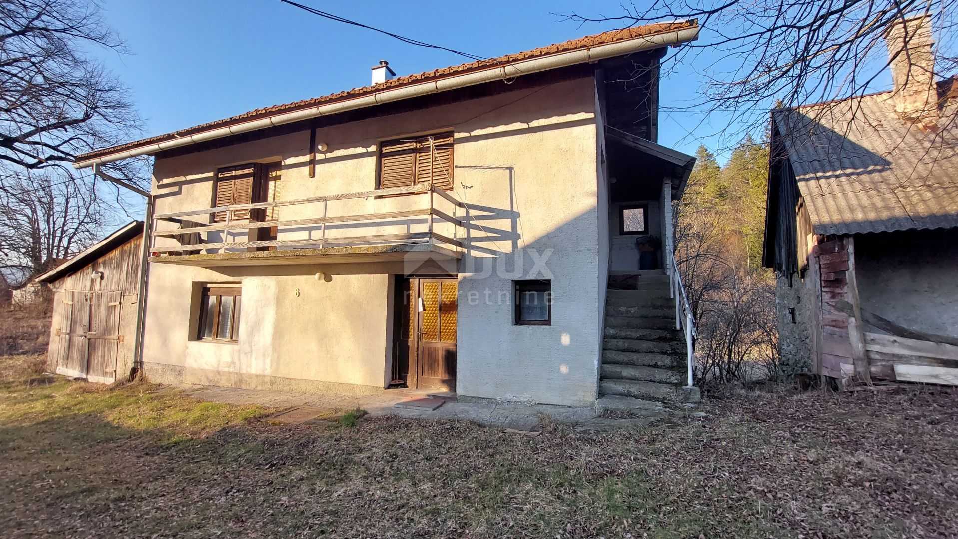 房子 在 Drežnica, Ogulin, Karlovac County 10869161