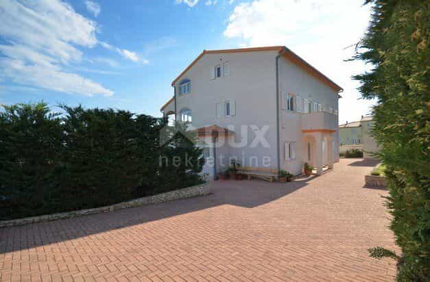 House in Medulin, Istria County 10869231