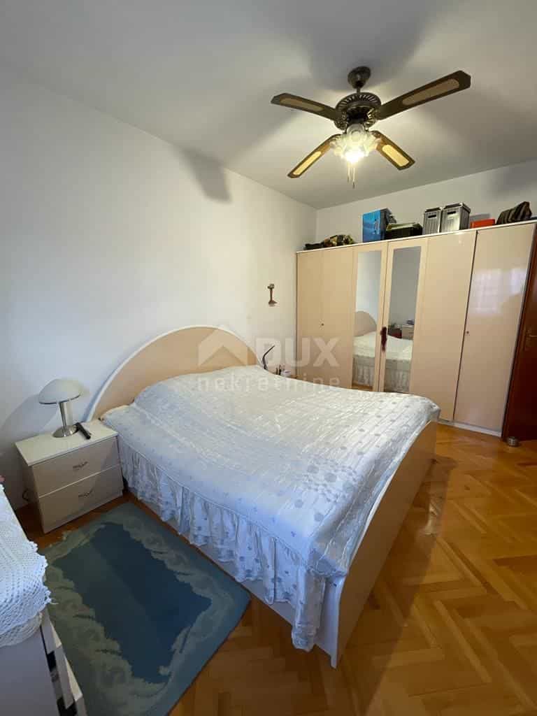 rumah dalam Zadar, Zadarska županija 10869261