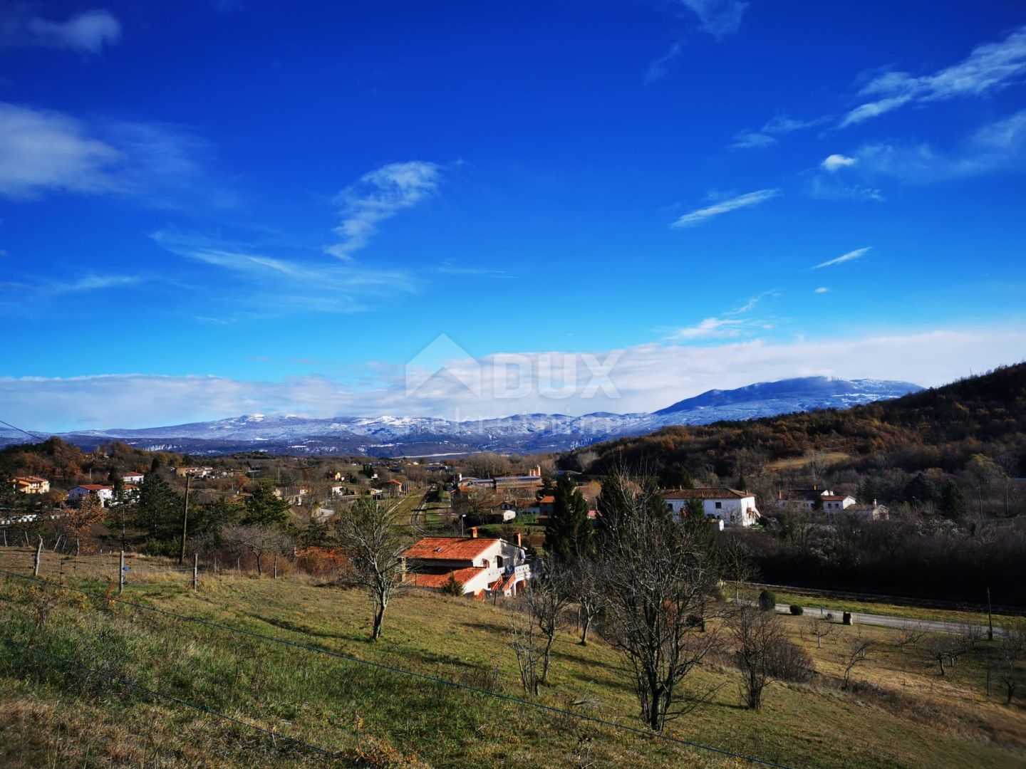 土地 在 Cerovlje, Istarska Zupanija 10869292