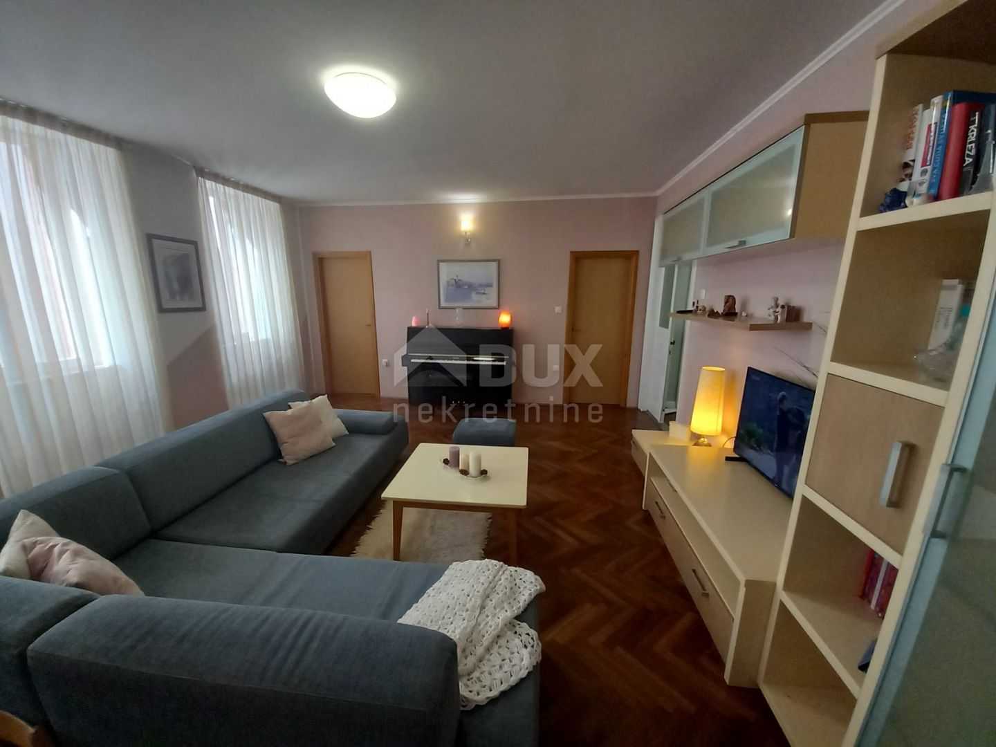Condominium in Plovanija, Istarska Zupanija 10869388