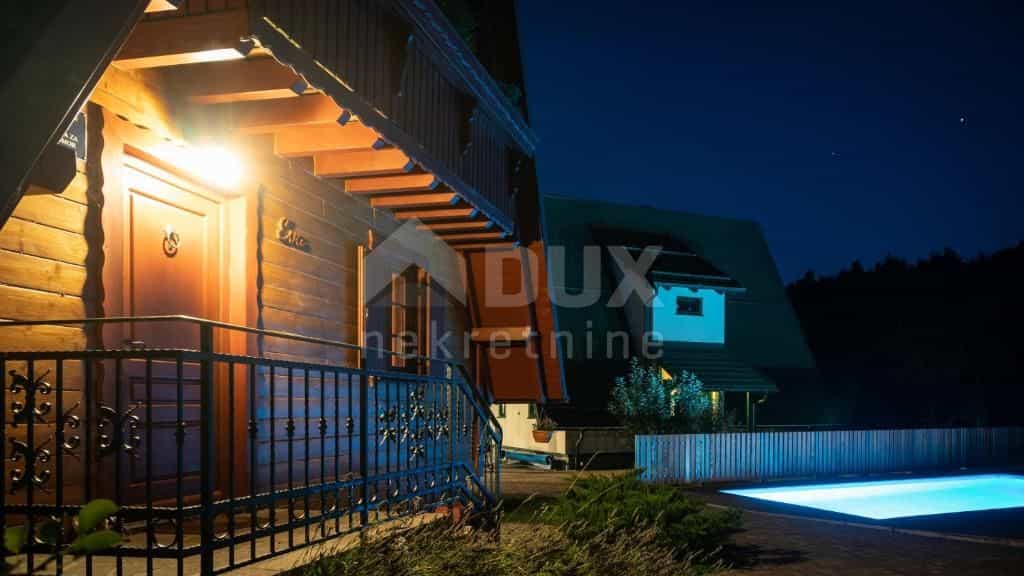 Huis in Crni Lug, Primorje-Gorski Kotar County 10869498