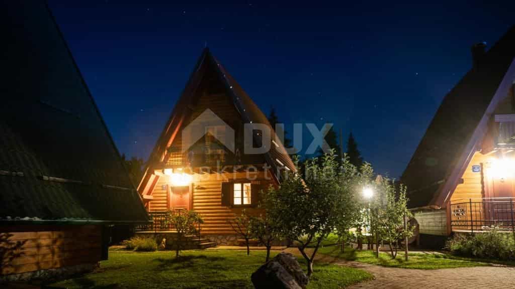 casa en Lokve, Primorsko-Goranska Zupanija 10869498