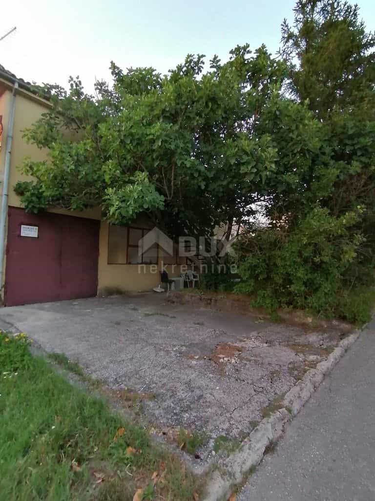 Hus i Buzet, Istarska Zupanija 10869900