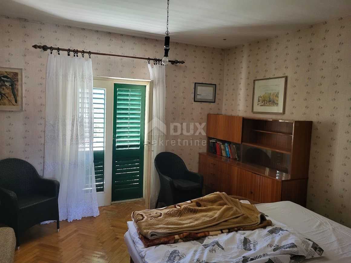 House in Biograd na Moru, Zadar County 10870073