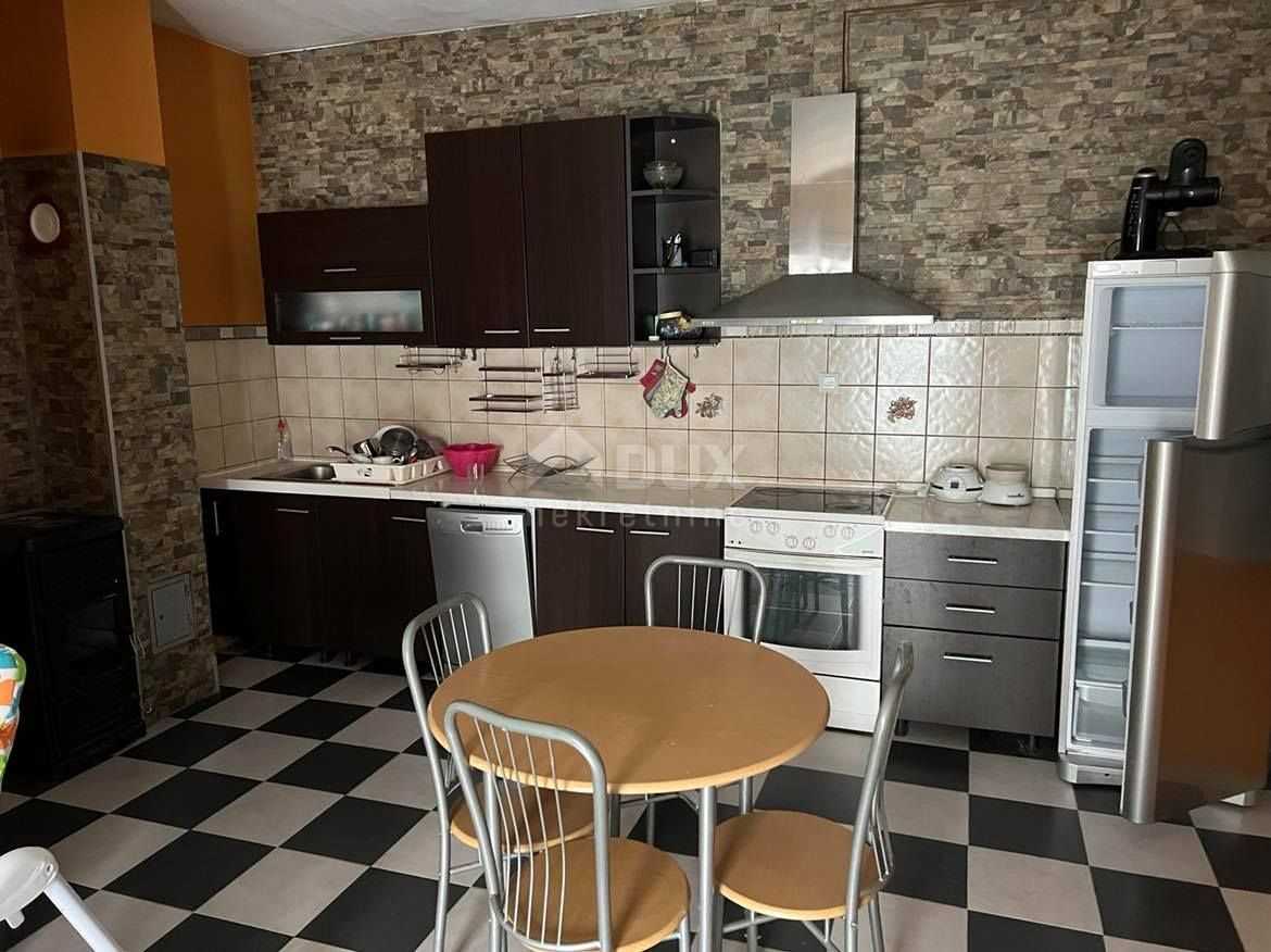 Condominium dans Marcelji, Primorsko-Goranska Zupanija 10870104