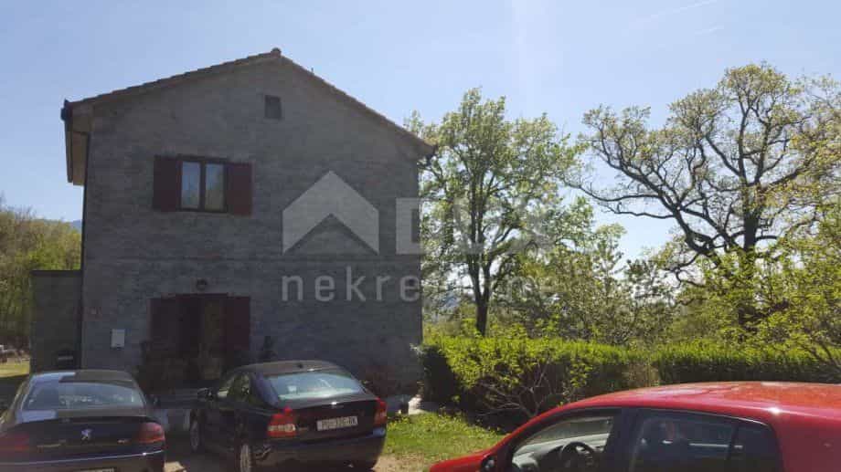 σπίτι σε Lupoglav, Istria County 10870140