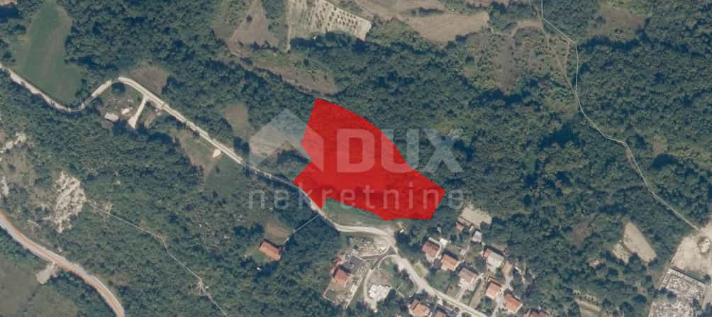 Land in Pićan, Istria County 10870164