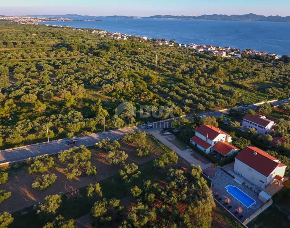 Hus i Kožino, Zadar County 10870302