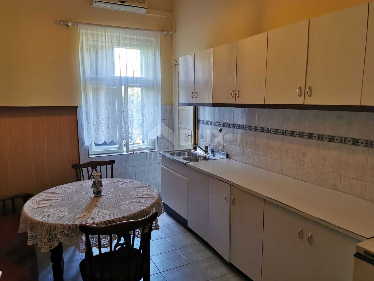 Condominium in Hosti, Primorsko-Goranska Zupanija 10870337