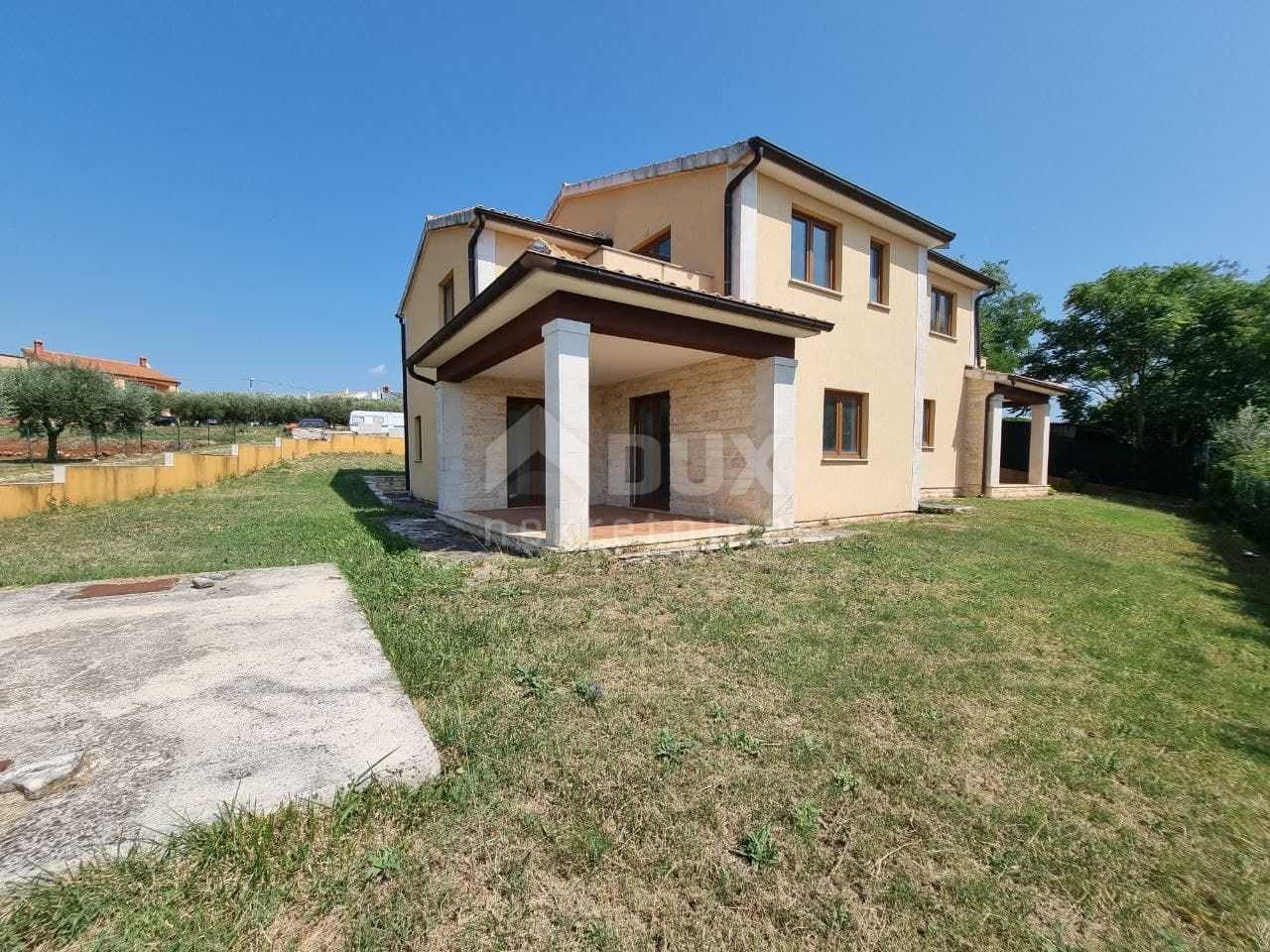 σπίτι σε Καστελίρ, Istarska Zupanija 10870405