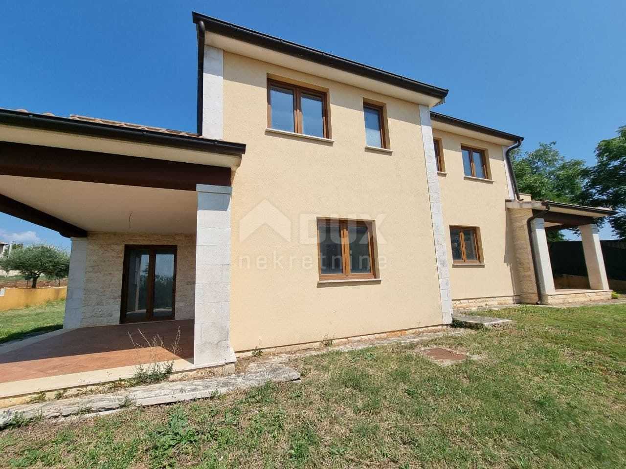 σπίτι σε Καστελίρ, Istarska Zupanija 10870405