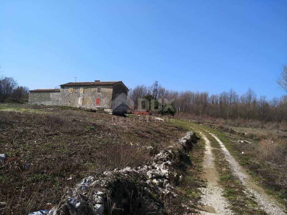 House in Kršan, Istria County 10870497