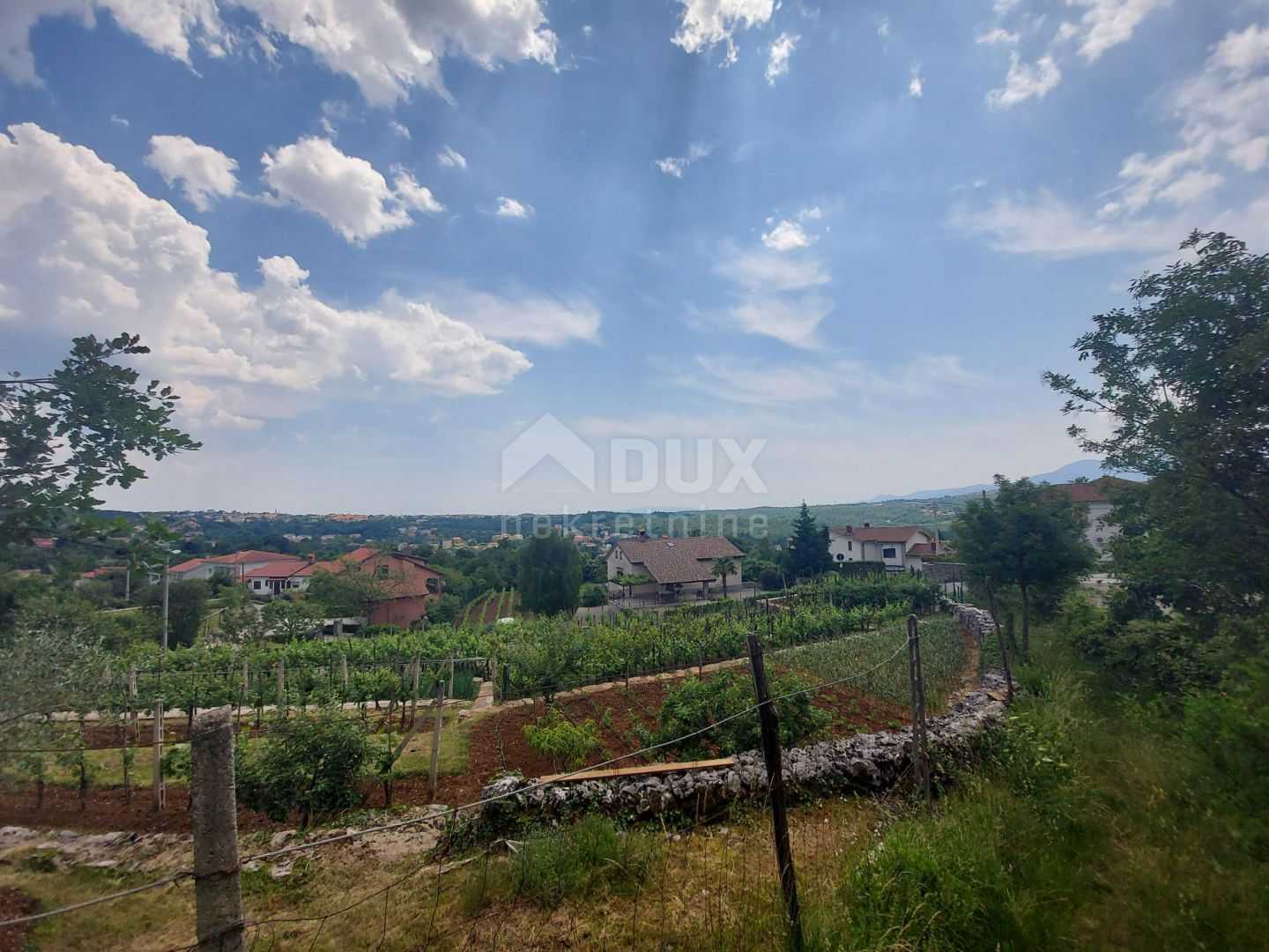 Tanah di Bezjaki, Primorsko-Goranska Zupanija 10870569
