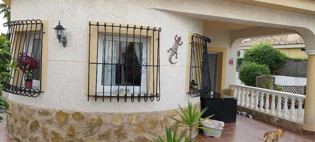 House in Gea y Truyols, Región de Murcia 10870633