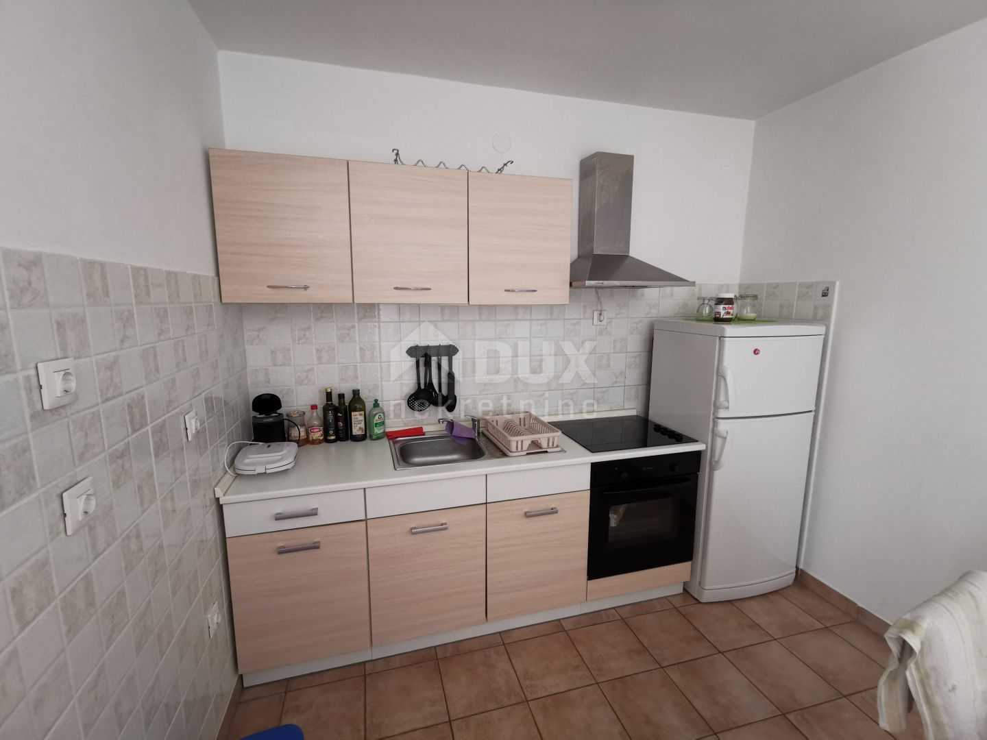 公寓 在 Jadranovo, Primorsko-Goranska Zupanija 10870697