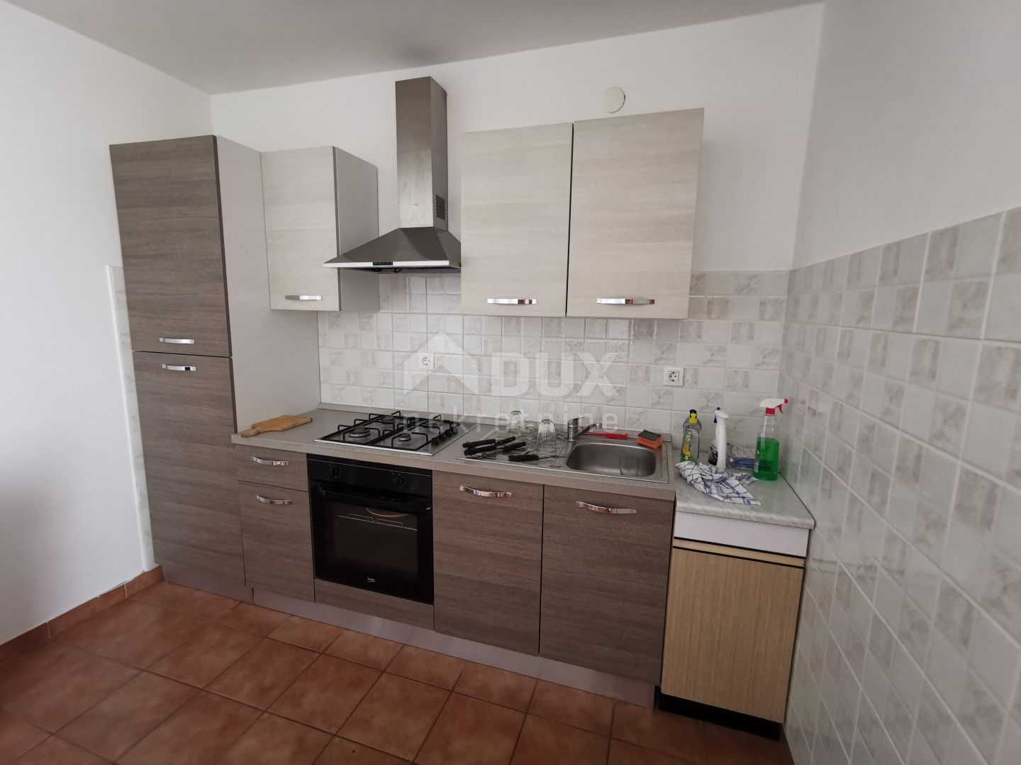 Condominium in Jadranovo, Primorje-Gorski Kotar County 10870794