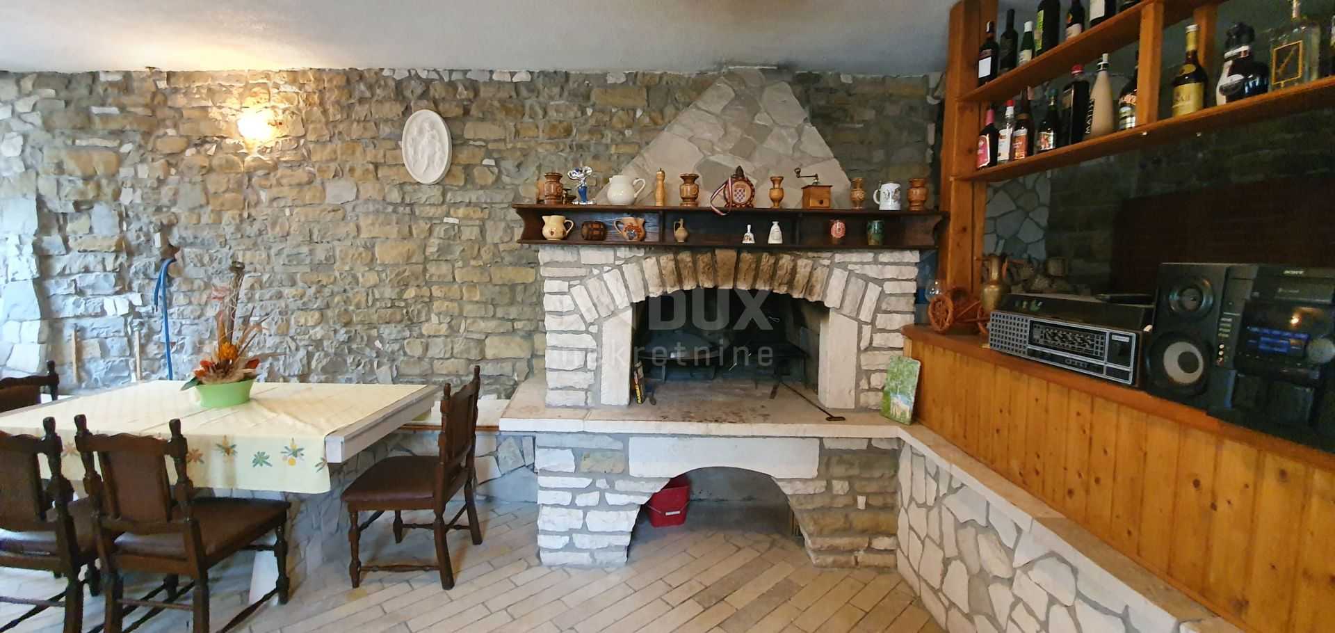 Casa nel Momjan, Istria County 10870798