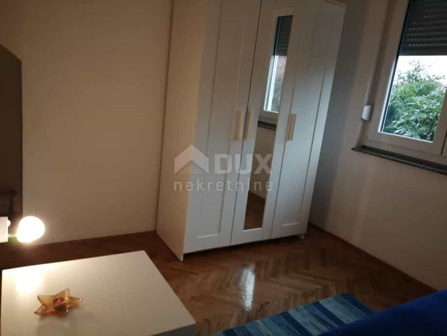 公寓 在 Rijeka, Primorsko-goranska županija 10870924