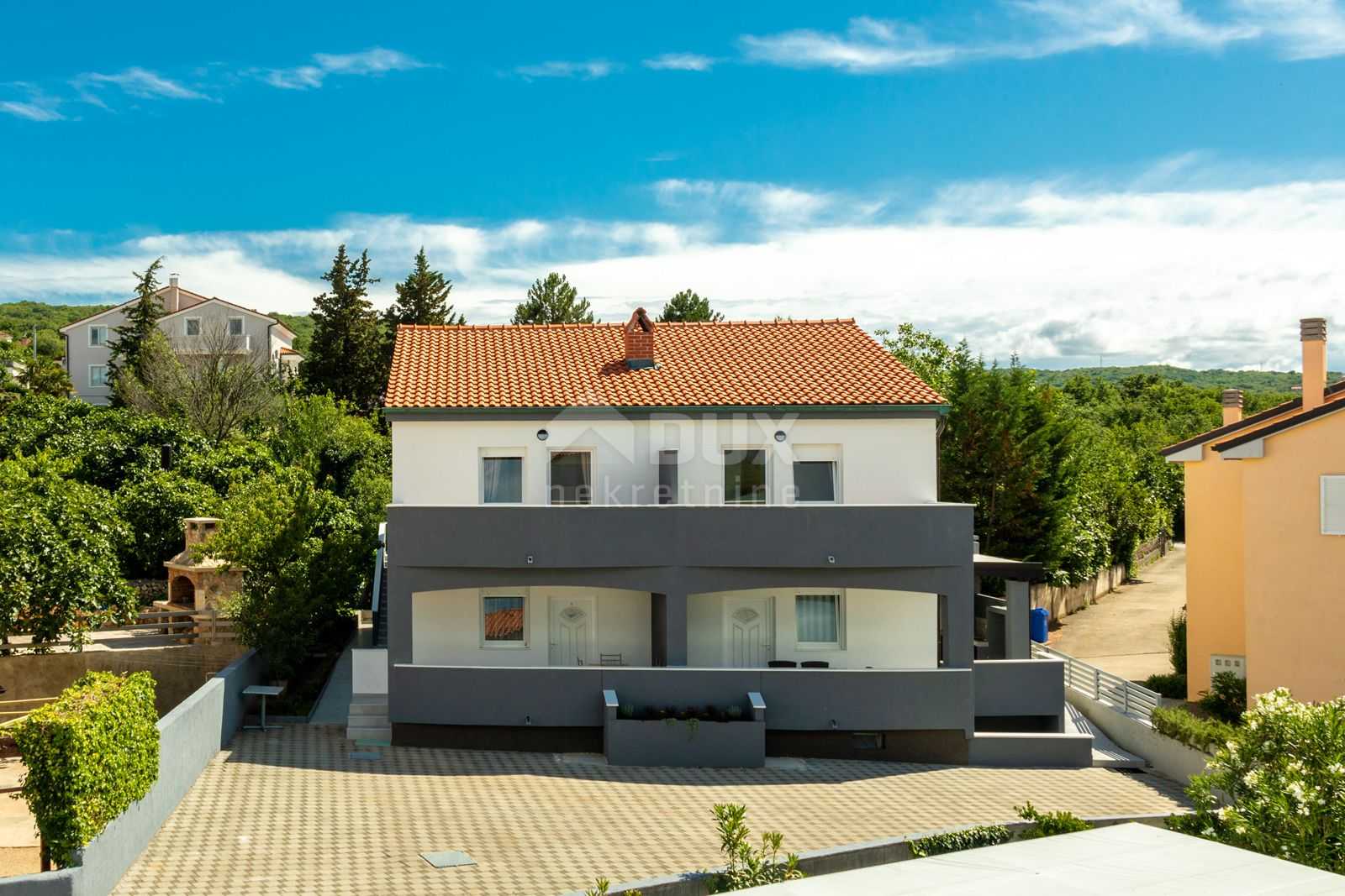 House in Dobrinj, Primorsko-Goranska Zupanija 10870953