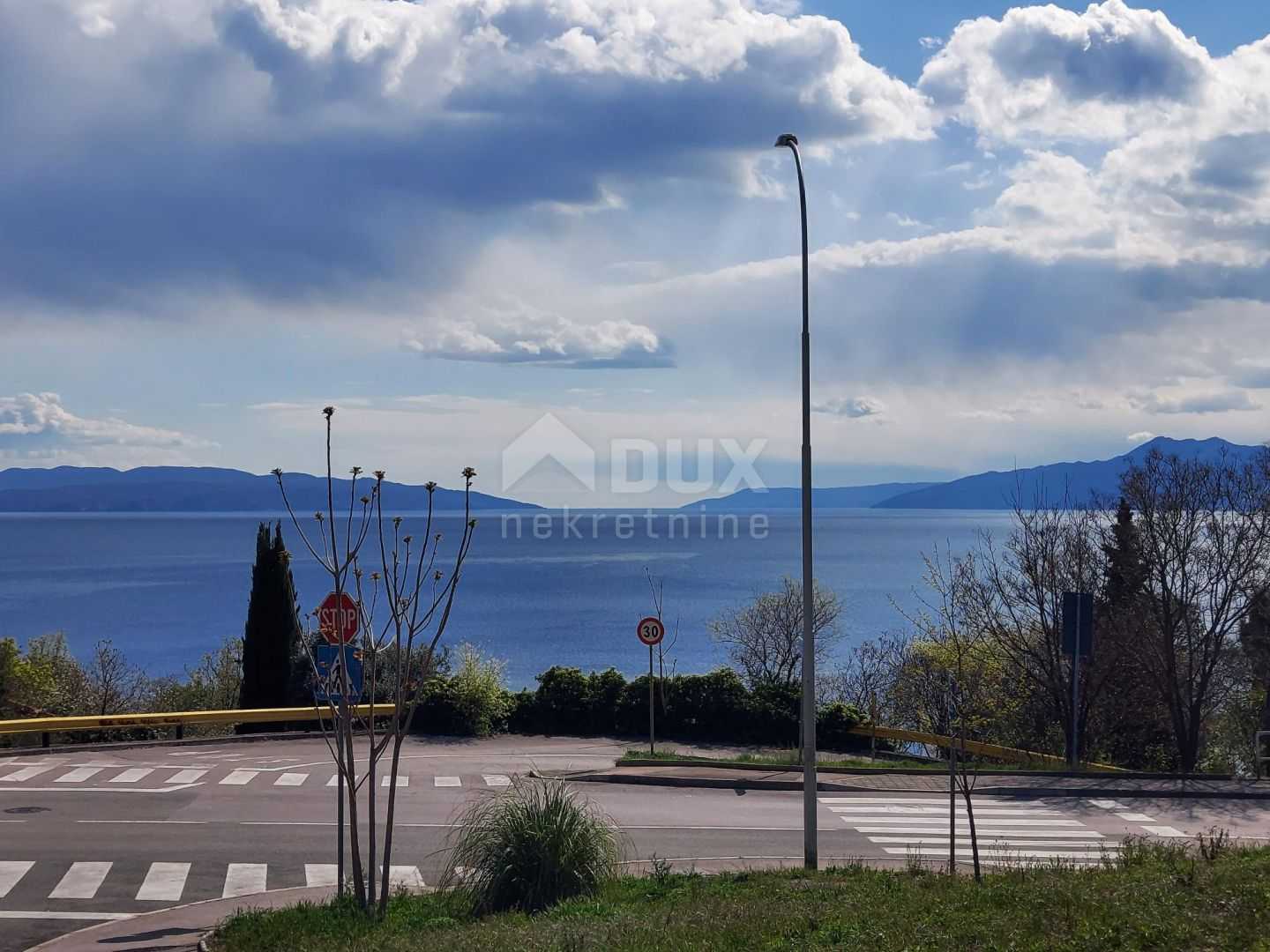 الأرض في Rijeka, Primorsko-goranska županija 10871007