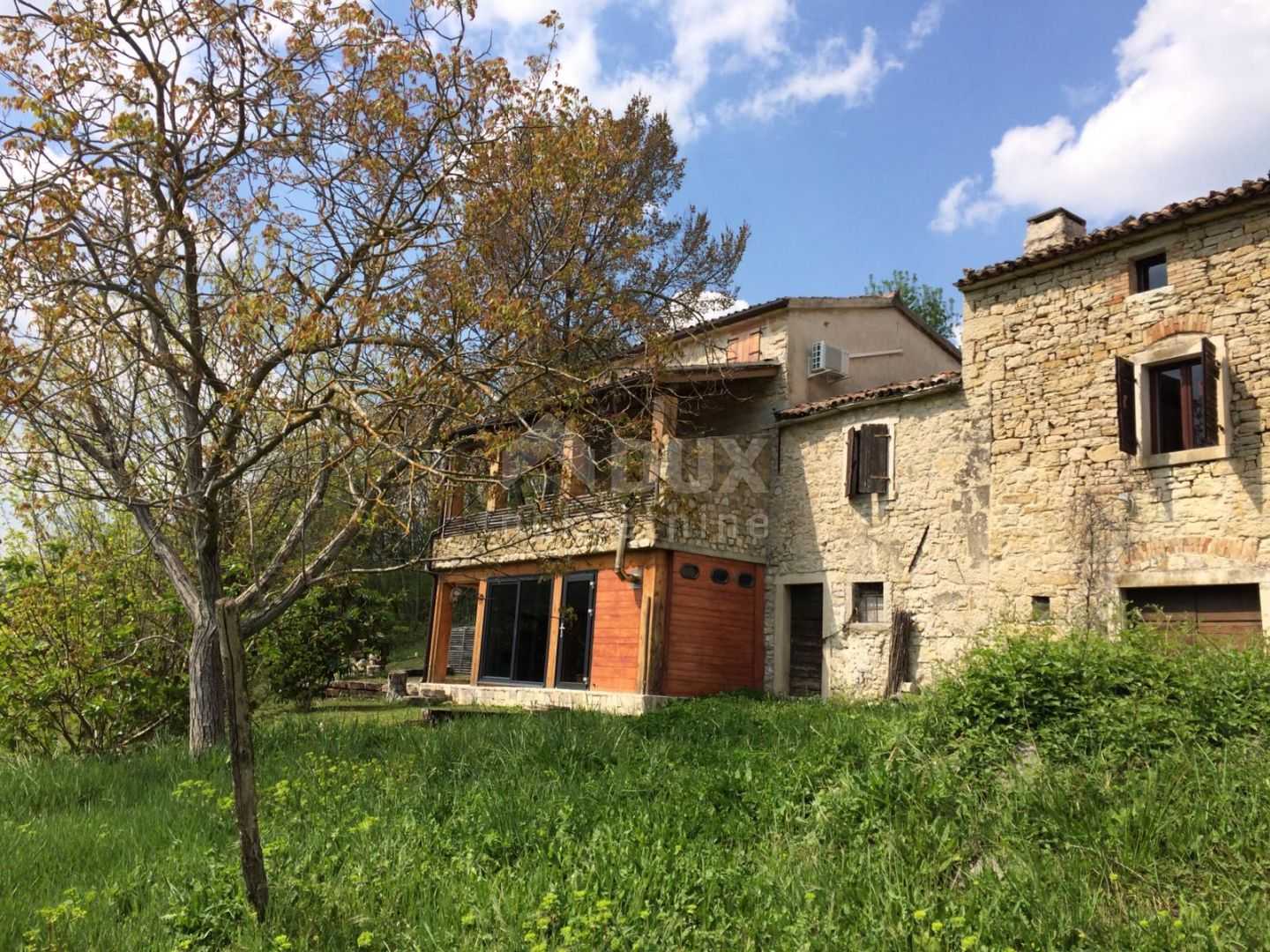 House in Motovun, Istarska Zupanija 10871051