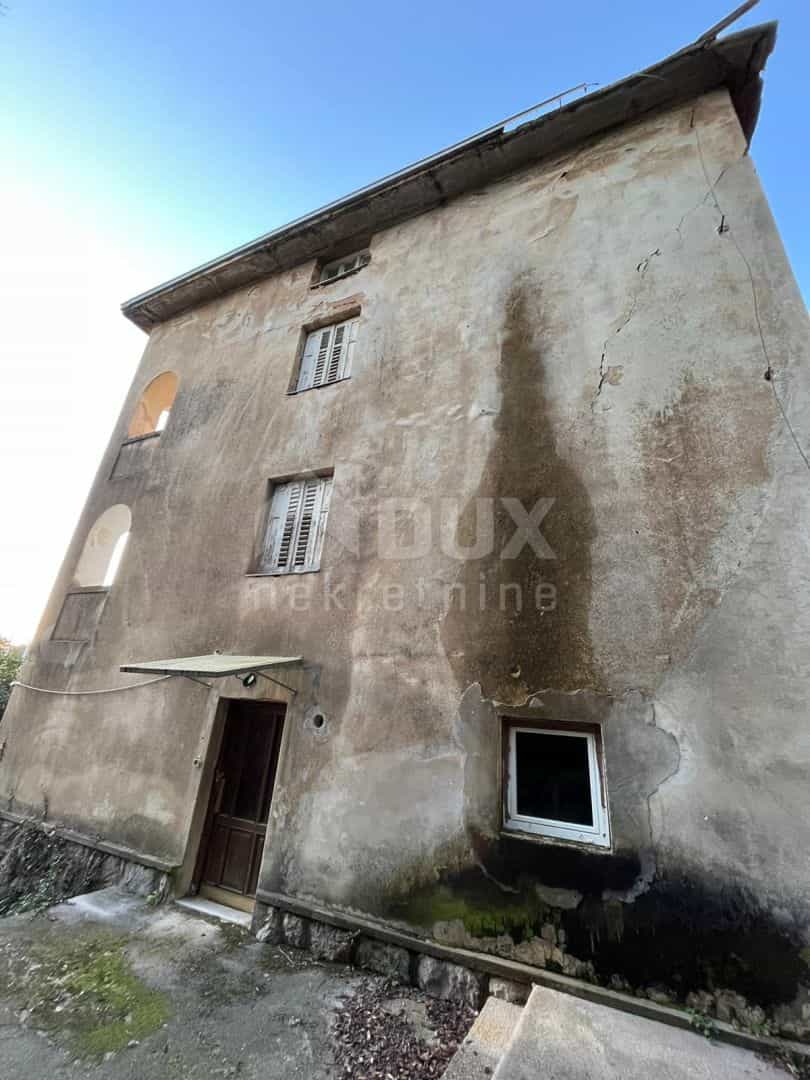 casa en Omisalj, Primorsko-Goranska Županija 10871294
