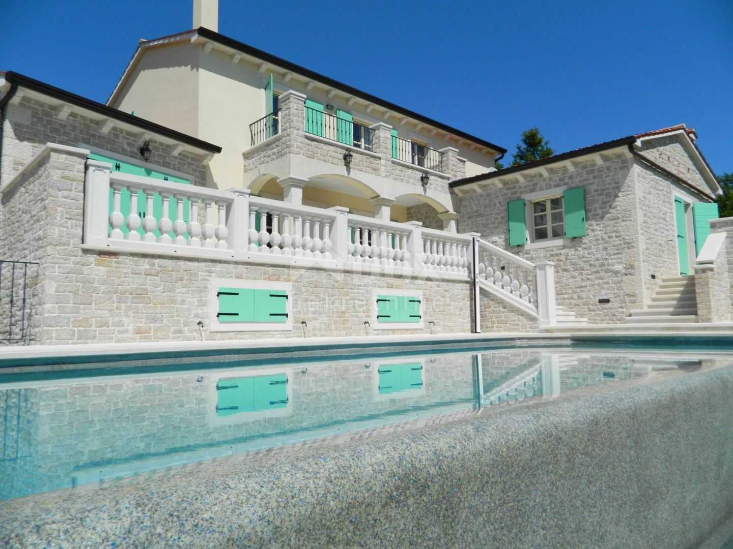 House in Plovanija, Istarska Zupanija 10871586