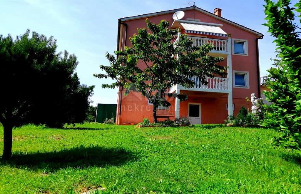 жилой дом в Drenova, Primorje-Gorski Kotar County 10871597
