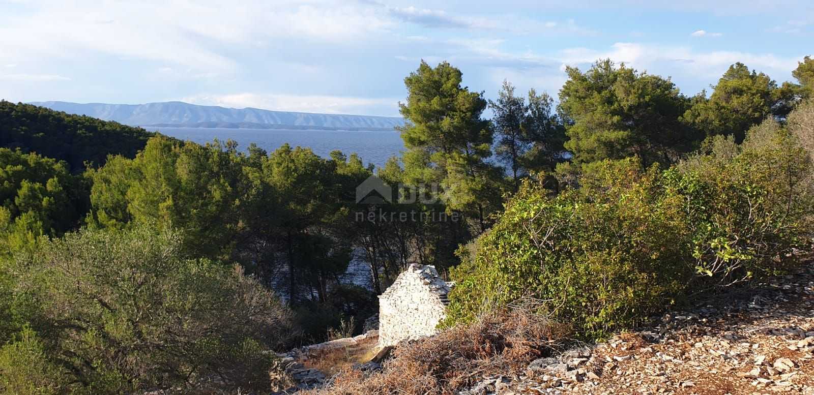 الأرض في Vela Luka, Dubrovnik-Neretva County 10871726