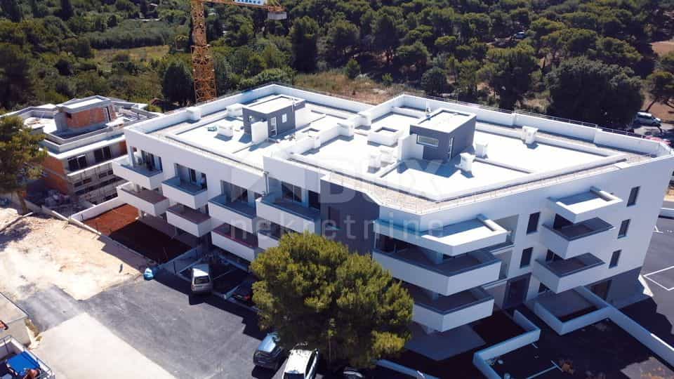 Condominium in Premantura, Istarska Zupanija 10871886