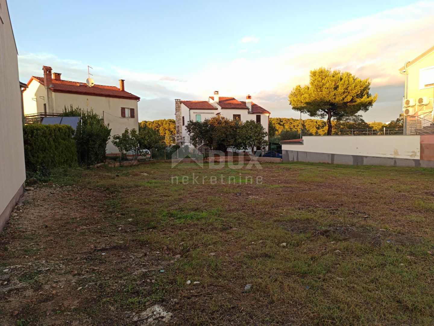 Land in Banjole, Istria County 10872231