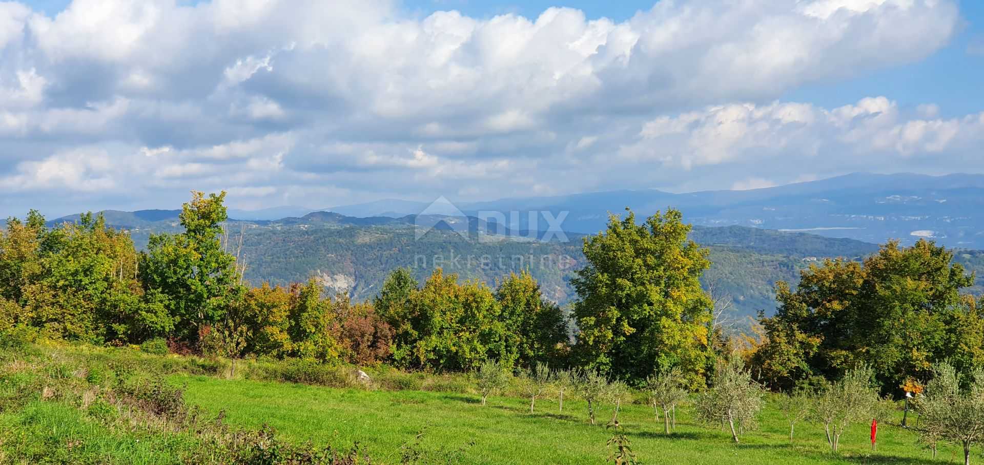 Land i Pican, Istarska Zupanija 10872237