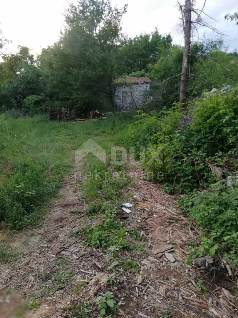 Tanah dalam Matulji, Primorsko-Goranska Zupanija 10872387