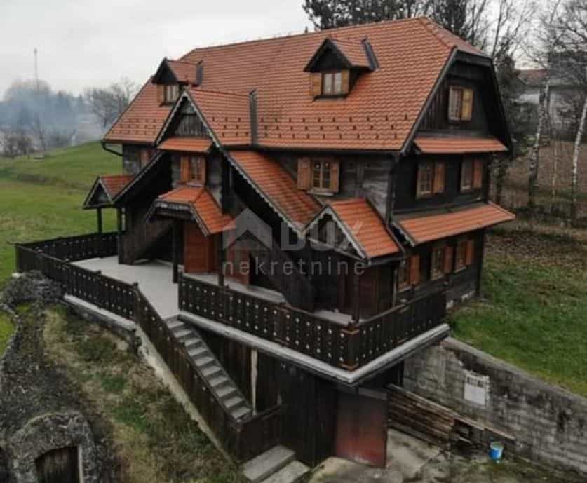 σπίτι σε Donji Dragonozec, Zagreb, Grad 10872498