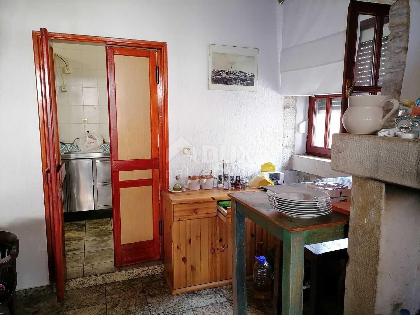 بيت في Premantura, Istria County 10872565