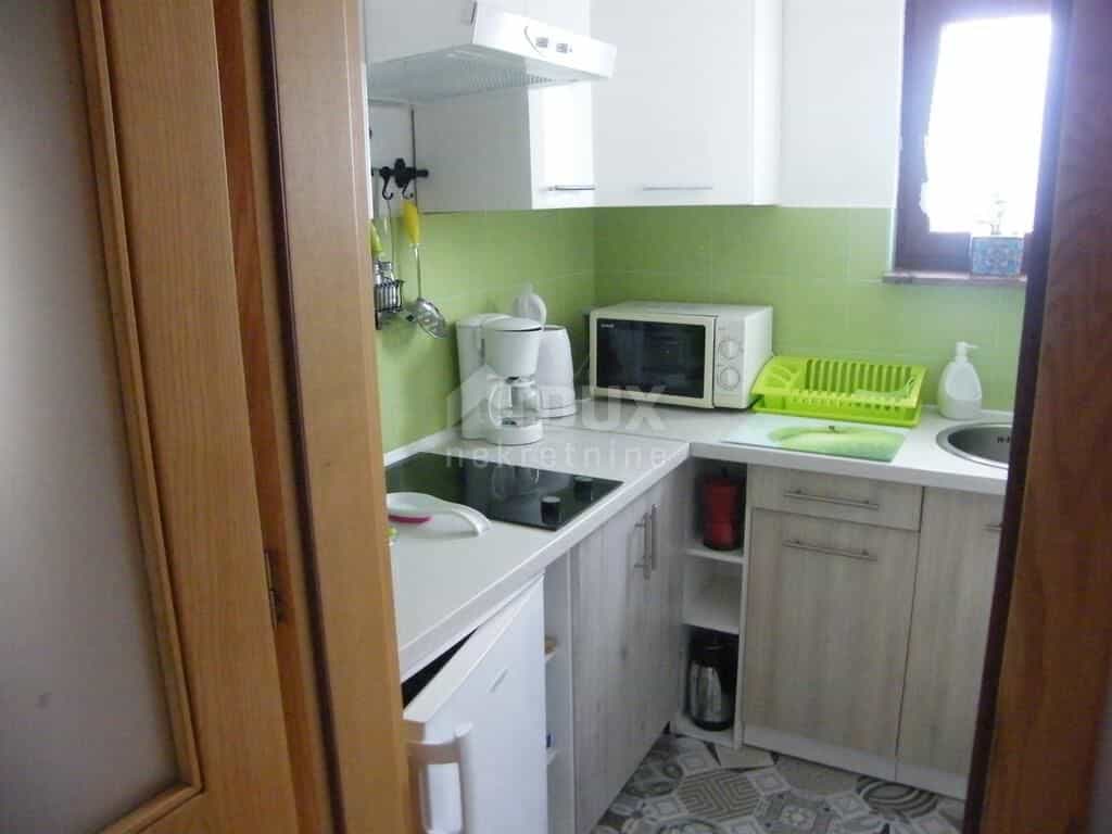 σπίτι σε Premantura, Istria County 10872565