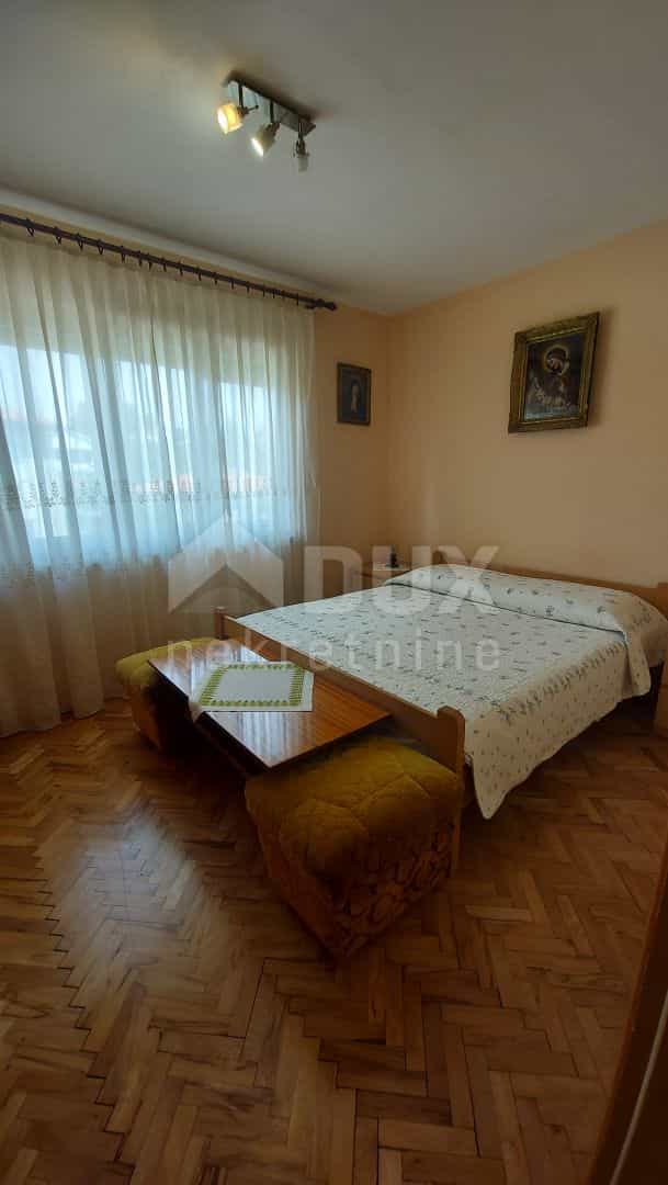 公寓 在 Krk, Primorje-Gorski Kotar County 10872651