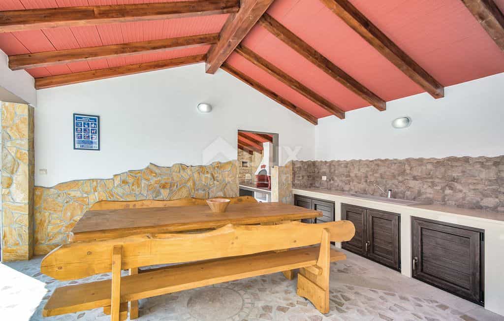 жилой дом в Premantura, Istria County 10872747