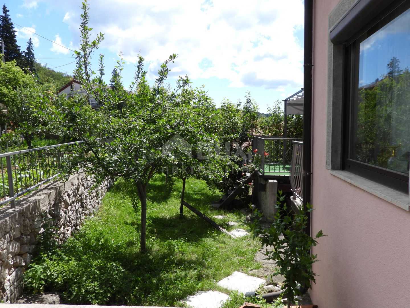 rumah dalam Drenova, Primorsko-Goranska Zupanija 10872900