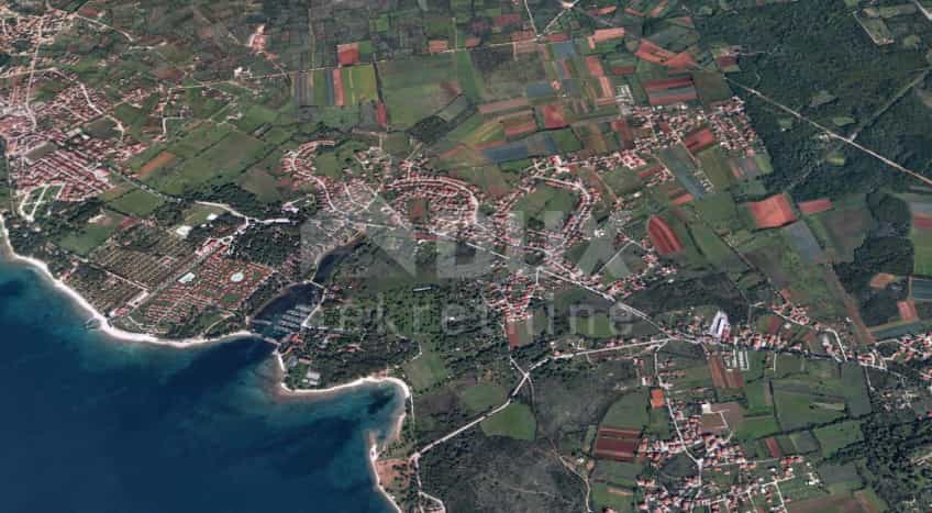 Tierra en Štinjan, Istria County 10872984